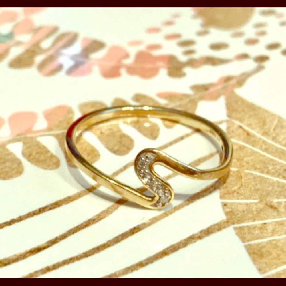 Solid Gold Ring 10K with diamonds size 6